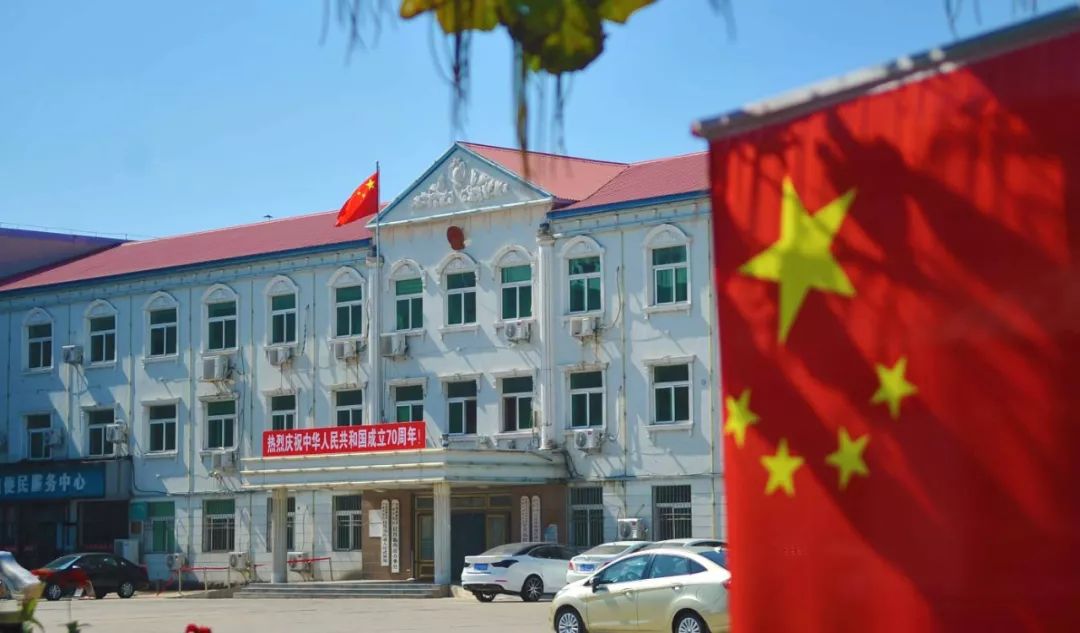 日月島街道舉辦多種活動贊美祖國謳歌新時代