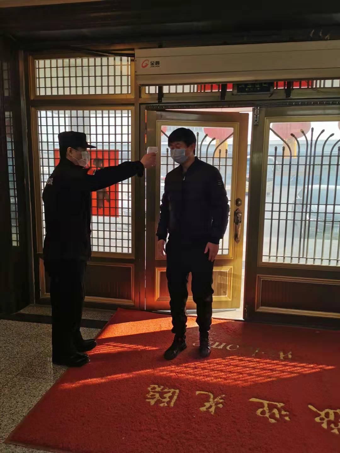 日月島街道積極做好一線工作  場所安全防護工作