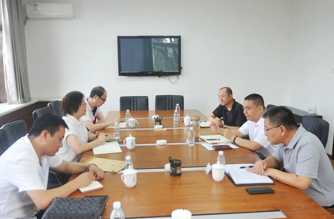 【藥都要聞】本溪高新區(qū)黨工委副書(shū)記、管委會(huì)主任張宏斌會(huì)見(jiàn)農(nóng)發(fā)行本溪分行行長(zhǎng)姚增秀一行