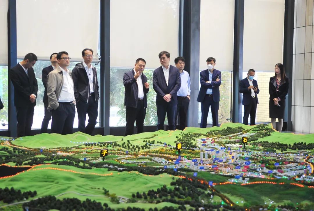 【藥都要聞】格力電器副總裁鄧曉博一行到本溪高新區(qū)進(jìn)行考察