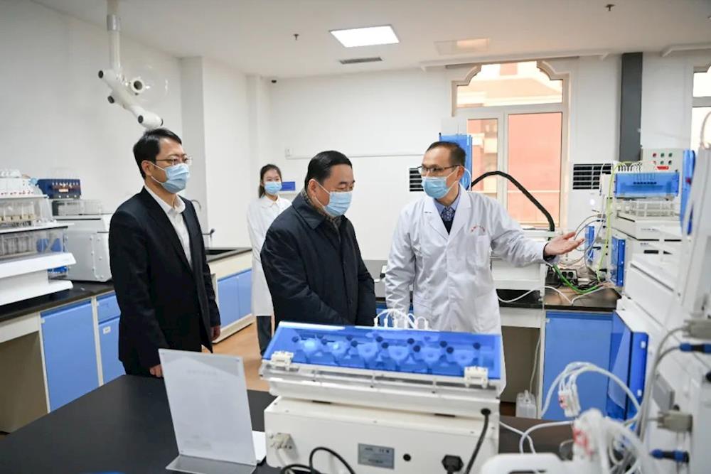 郝鵬在本溪調研時強調 大力推進產業(yè)結構調整 發(fā)揮優(yōu)勢加快發(fā)展爭先進位