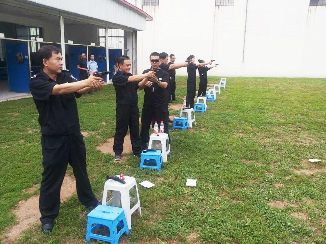 高新区公安分局开展实弹射击培训