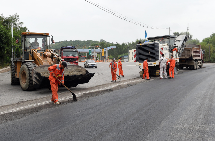 张边线路面中修改造工程竣工通车