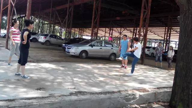 運動季——嗨，藥都孩子來踢毽兒