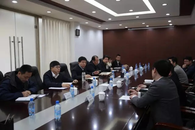 楊軍生會(huì)見(jiàn)鐵牛集團(tuán)副總裁