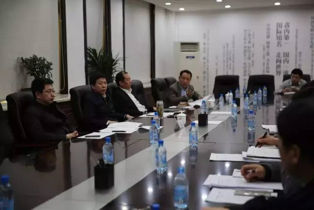 高新區(qū)專題研究招商引資工作