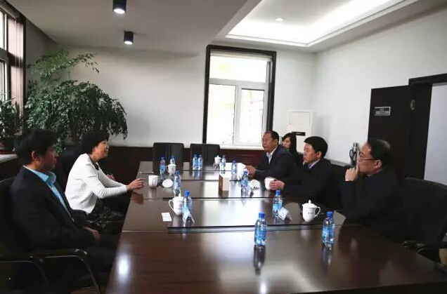 楊軍生會見康辰藥業董事長王錫娟 