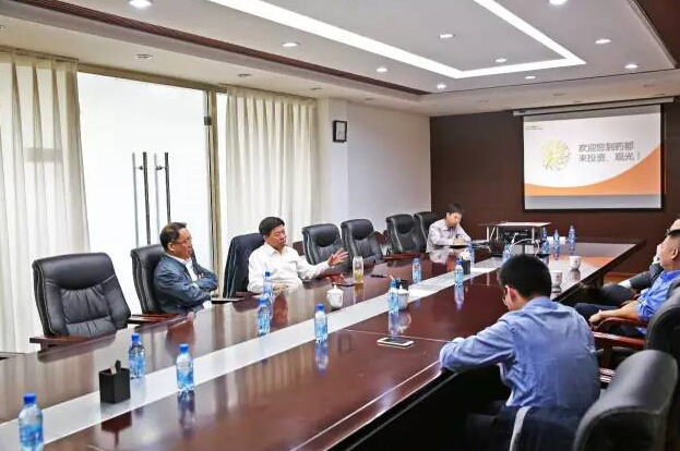 楊軍生會見上藥集團、科倫集團高管 