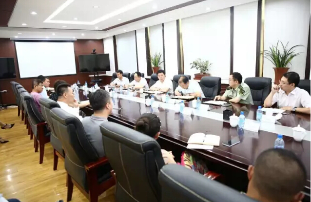 楊軍生組織召開企業(yè)上市工作推進(jìn)會(huì)