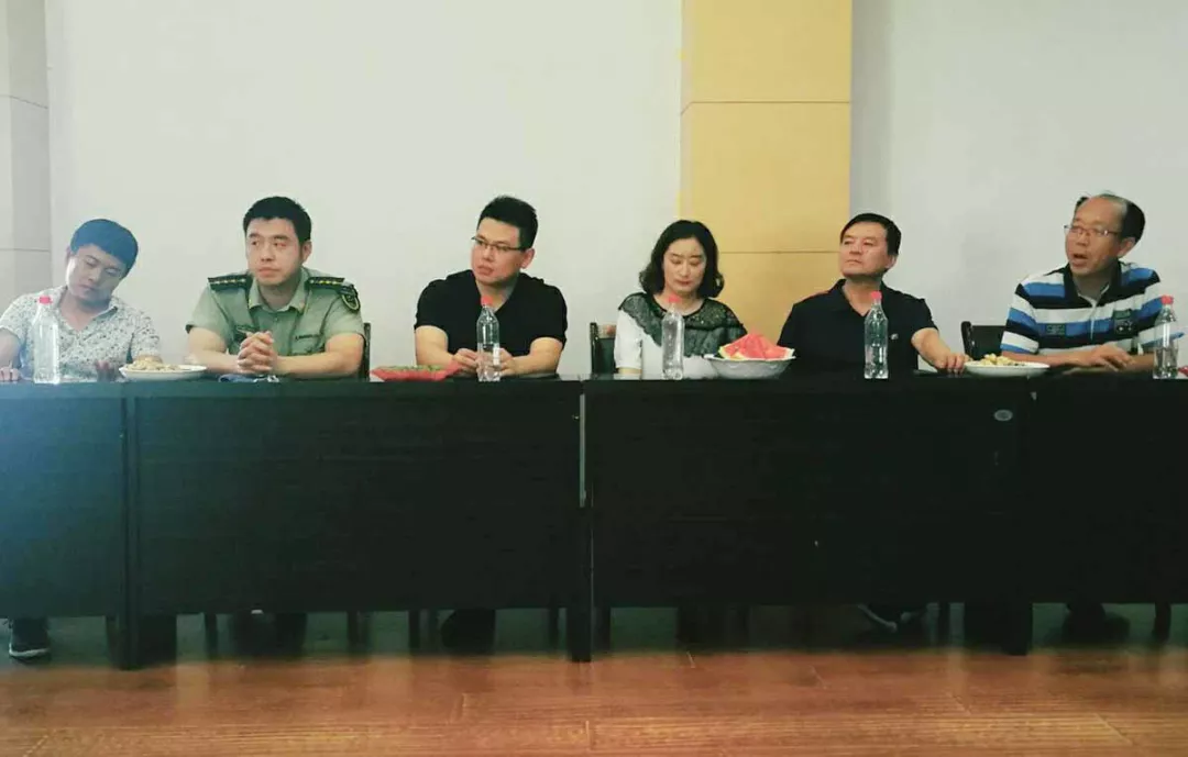 高新區工商聯迎“八一”慰問消防官兵