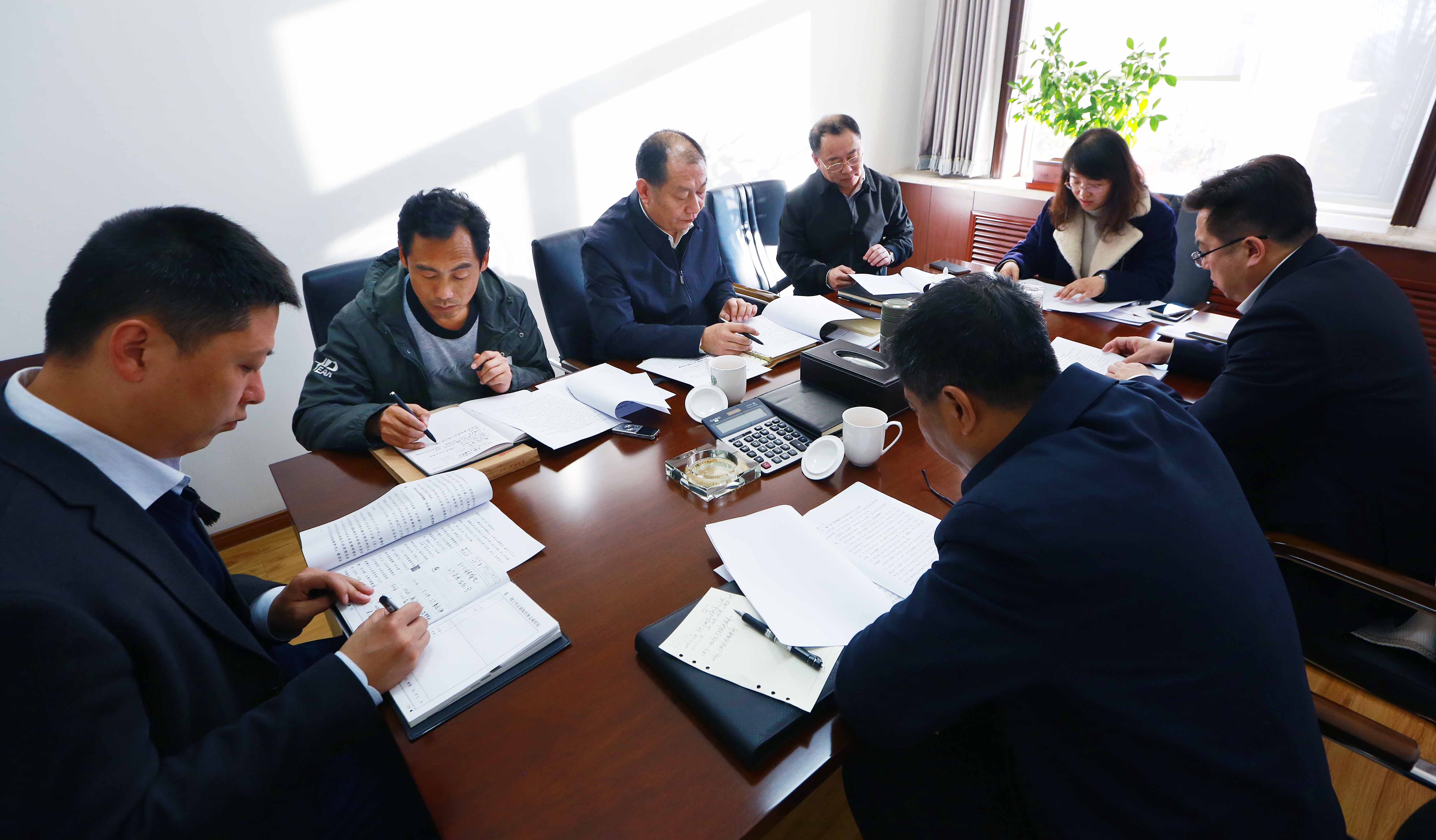 王慶東到高新區(qū)聽取中央環(huán)保督察“回頭看”接件辦理情況工作匯報